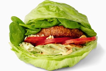 Бургер в листе салата