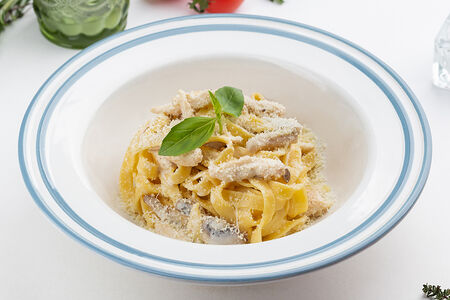 Папарделле с курицей и опятами