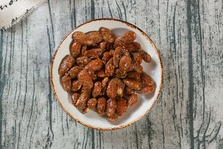 Жареный миндаль