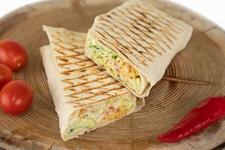 Шаурма с курицей Standart в пшеничном лаваше