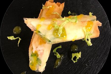 Спринг-ролл с креветкой