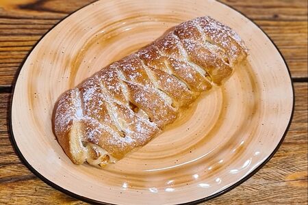 Плетенка с творогом и апельсином