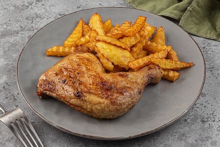 Окорочок с гарниром