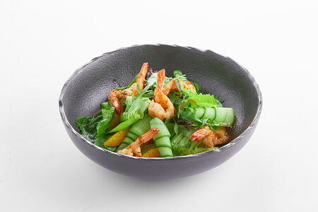 Салат с креветками и цитрусами