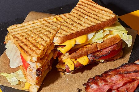 Сэндвич Курица и бекон