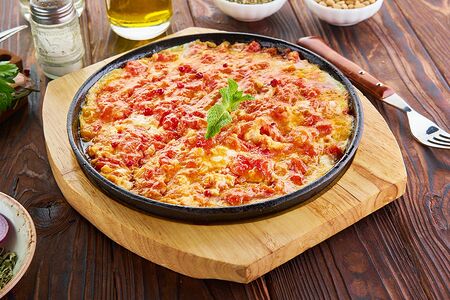 Яичница с помидорами