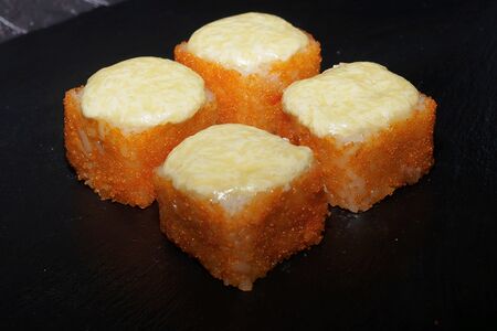 Запеченная Калифорния с крабом