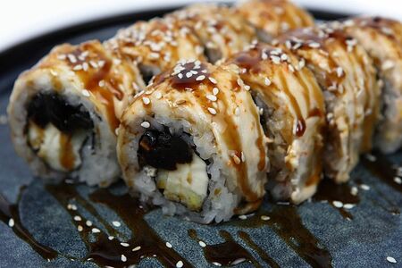 Запеченный ролл Пахом