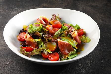 Салат из копченой утки