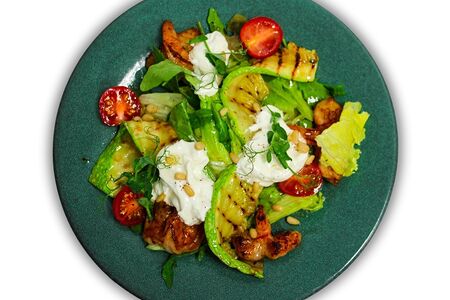 Салат тёплый с телятиной