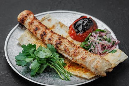 Адана-кебаб с курицей