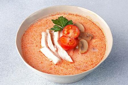 Том Ям с цыплёнком