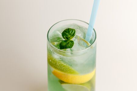 Лимонад Лайм-базилик