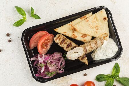 Бифтеки с курицей и сыром