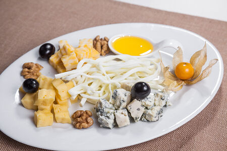 Сырное ассорти