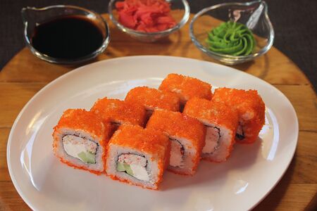 Роллы Калифорния с крабом