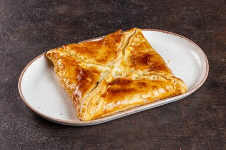 Слоеное хачапури Пеновани