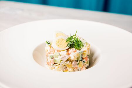 Салат Оливье с бужениной