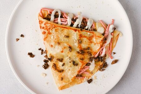 Ветчина и грибы