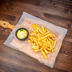 Фри с соусом