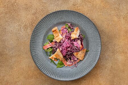 Салат Коул слоу с куриным филе