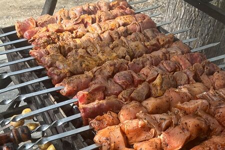 Шашлык из cвинoй шейки