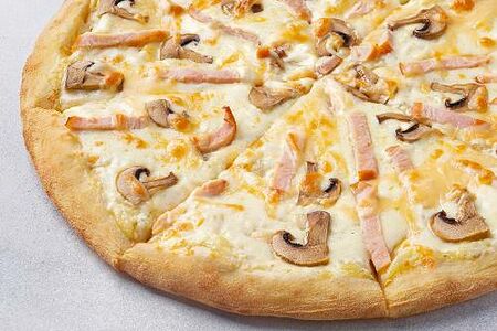 Пицца Пикантный цыплёнок сулугуни на тонком