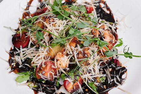 Руккола с креветками