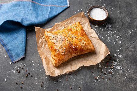 Хачапури слоеный с сыром