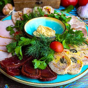 Ассорти мясное