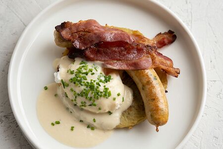 Драник с беконом и куриными колбасками