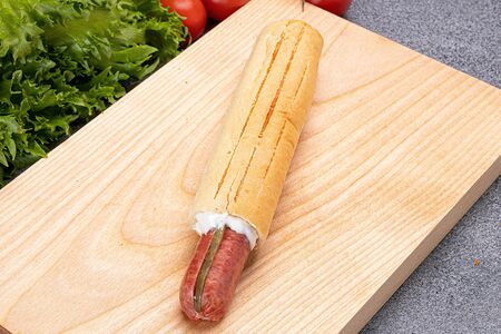 Френч-дог с куриной колбаской