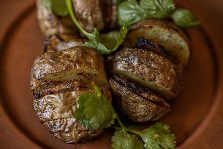 Картофель с салом