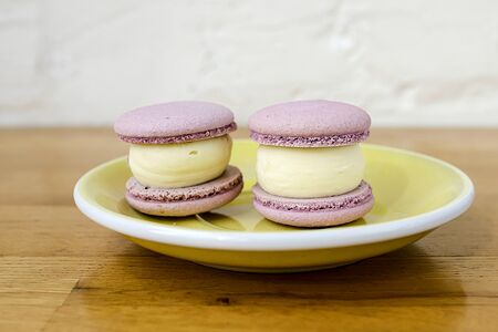 Macaron лаванда-ежевика gluten free
