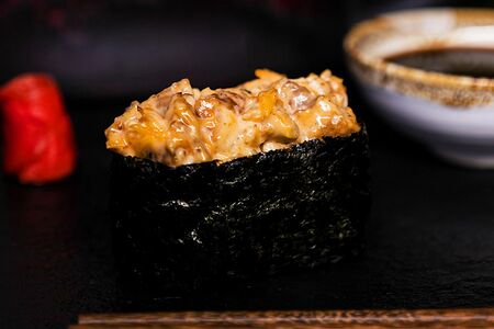 Суши спайс с угрем