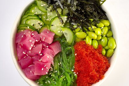 Поке Боул Тунец с икрой Тобико