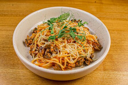 Паста болоньезе с улитками Хеликс Асперса Максима