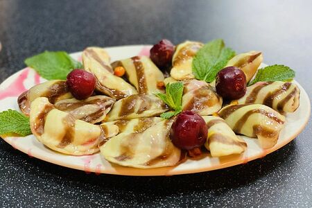 Вареники с вишней