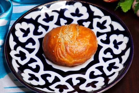 Самса с говядиной халяль