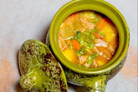 Тушенная утка с овощами