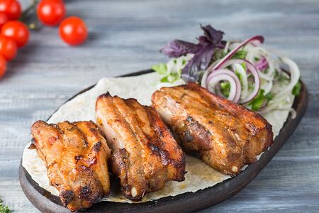 Шашлык из свиных ребер