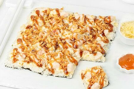 Суши-пицца с курицей