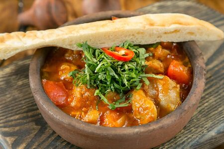 Чахохбили с курицей на кеци