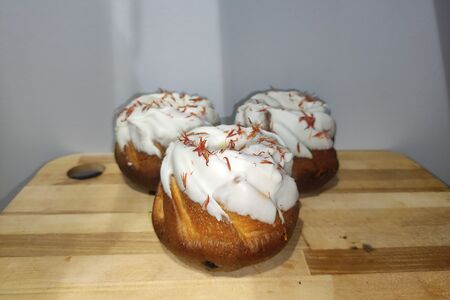 Баба шафрановая