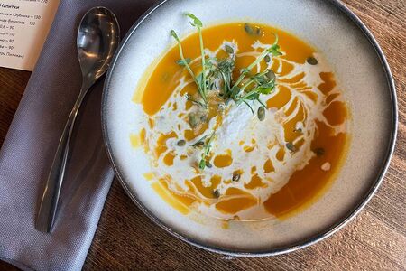 Тыквенный крем-суп с рикоттой