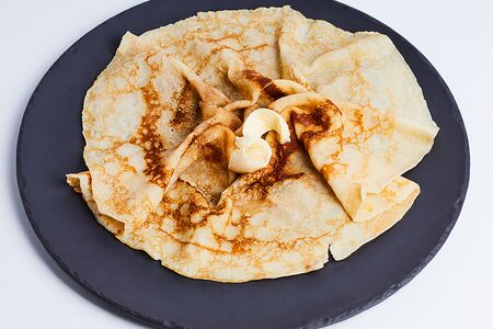 Классический блин с маслом