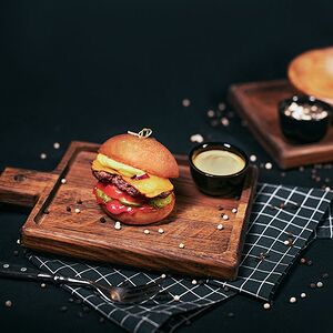 Мини-чизбургер с сыром Чеддер