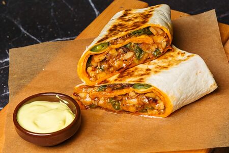 Буррито с цыплёнком