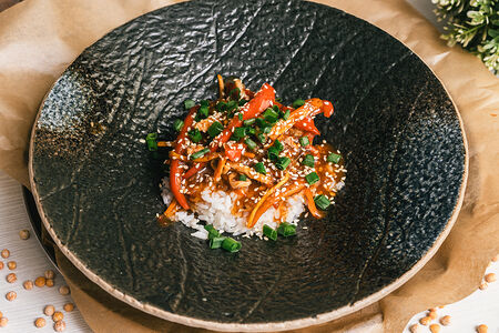 Рис с кальмарами