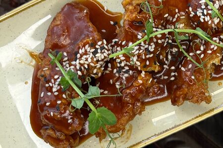 Куриные крылышки в соусе барбекю M